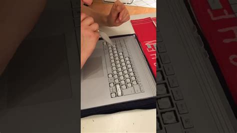 Surface Book 2 Tastatur Entfernen Reinigen Leicht Gemacht YouTube