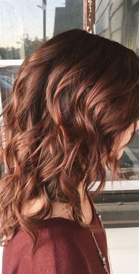 Look no further because we gathered the hottest red brown hair shades right here just a from light honey browns to deeper golden browns and red brown hues, brown hair is uniquely fit for every season. 11 Hottest Brown Hair Color Ideas For Brunettes in 2017