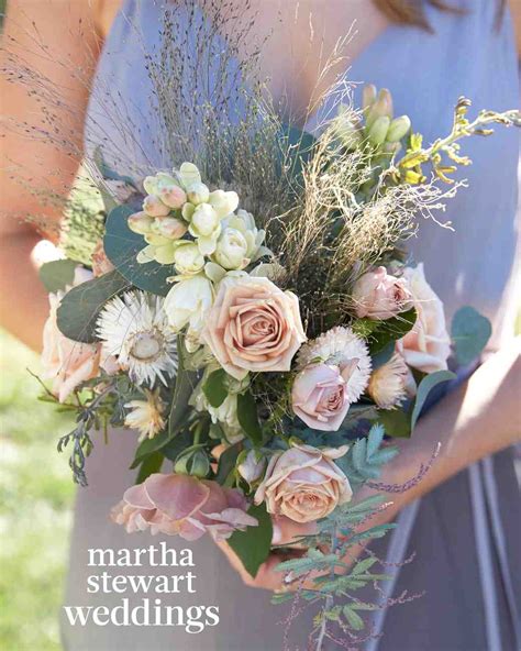 41 Stunning Ranunculus Wedding Bouquets Martha Stewart Weddings