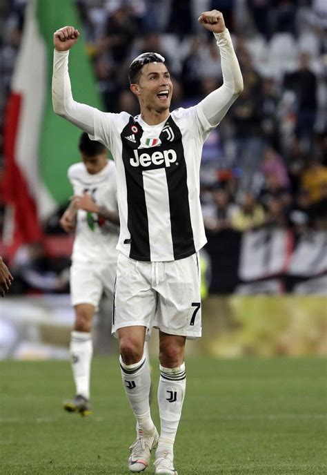 Cristiano Ronaldo Se Convierte En Campeón De Las Tres Ligas De Europa