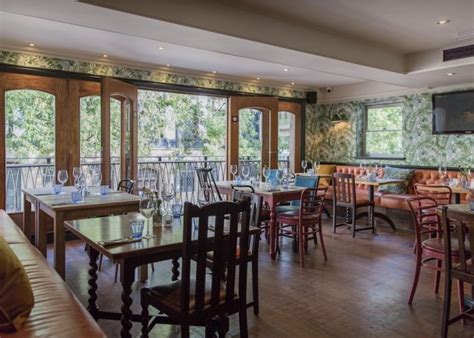 Bush hall dining rooms is located near the cities of london borough of islington, london borough of camden, camden town, islington, and london borough of hackney. Private Dining Room at Mulberry Bush - 89 Upper Ground ...