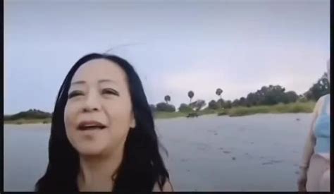 Chink Being Struck By Lightning In Her Live