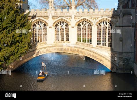 Bridge Of Sighs At St Johns College Cambridge Uk Stock Photo Alamy