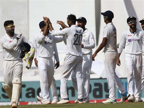 Ind Vs Eng 4th Test India Crush England To Win Series 3 1 Qualify