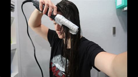 How To Restore And Fix Damaged Hair With A Hair Straightener And Foil At Home Youtube