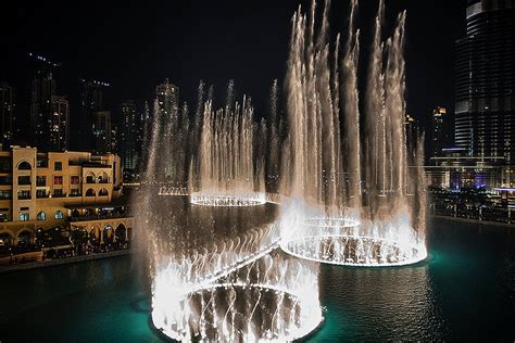 How To Admire The Singing Fountain In Dubai