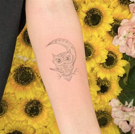 55 Crescent Moon Tattoo Ideas For Perpetual Night Owls Moon Tattoo