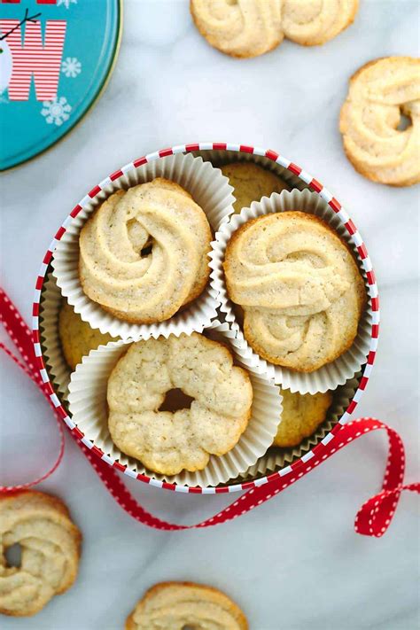 Cut, brush, and bake the remaining cookie dough in the meantime. Vanilla Bean Danish Butter Cookie Recipe | Jessica Gavin