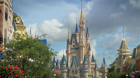 Disney World Disneyland What Parks Could Look Like After Reopening