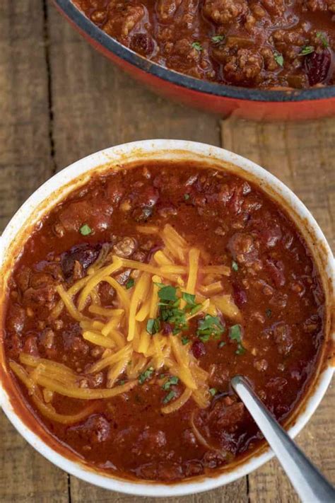 The most common side dishes that goes with chili are as followed : Classic Beef Chili - Dinner, then Dessert