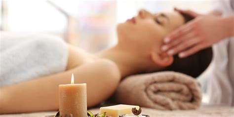 What Is Aromatherapy Massage Benefits And Recipies Robesnmore — Robesnmore