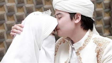 Kuasa hukum larissa chou menjelaskan bahwa hari ini majelis hakim memanggil saksi dan langsung memberikan putusan pada gugatan kliennya. Alvin Faiz Akhirnya Ungkap Alasan Nikahi Larissa, Dulu ...