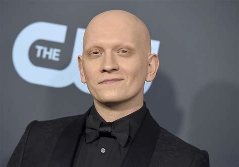 ‘barry’ Star Anthony Carrigan Was Told To Quit Acting Over Alopecia ‘you’re Not Attractive Anymore’