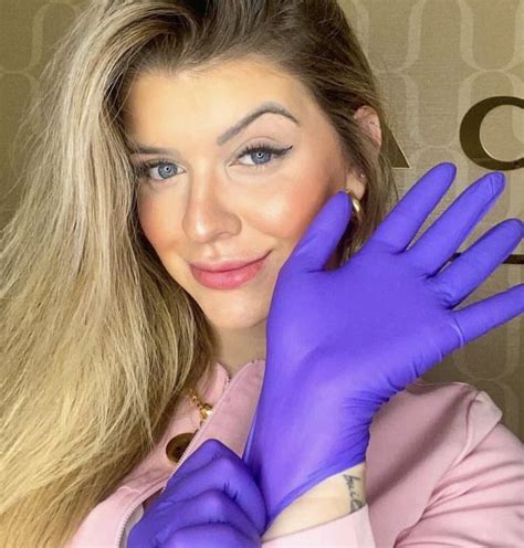 Beautiful Nurse Latex Gloves Dust Mask Medical Devine Save Surgery Masks Girls
