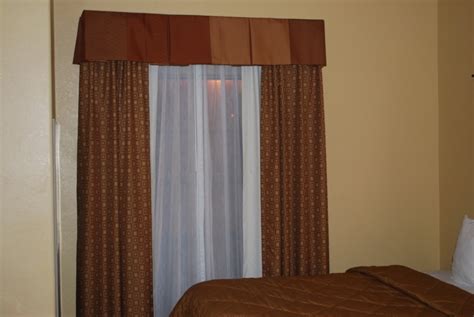Curtains And Drapery Hardware Used In Hotels Curtain