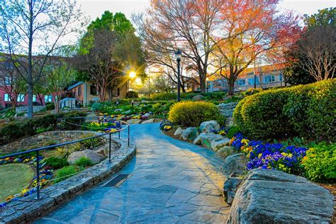 The Best Places to Retire in North Carolina | 55places