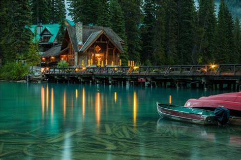 Emerald Lake Lodge Canadian Rockies In The Heart Of The Yoho National