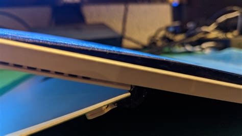 Surface 4 Pro Battery Has Swollen Body Is Bent And A Large Spot