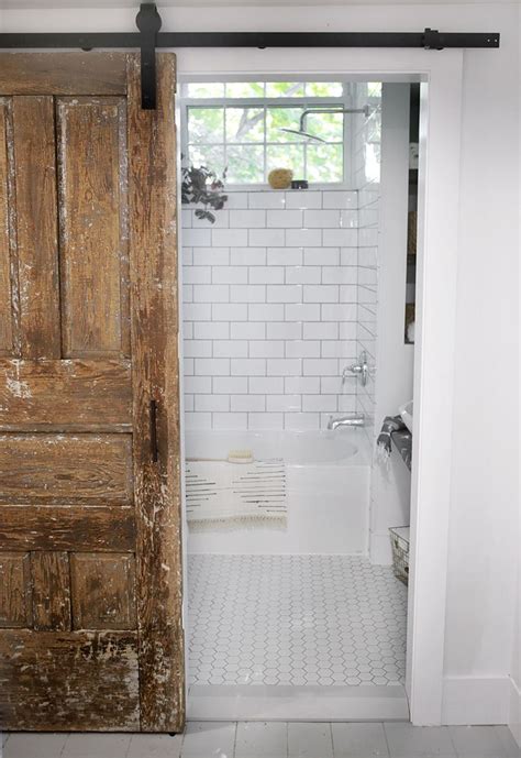 With some careful planning, and a little diy elbow grease, you can use these ideas to complete a. Beautiful Farmhouse Bathroom Remodel | Tiny house bathroom ...