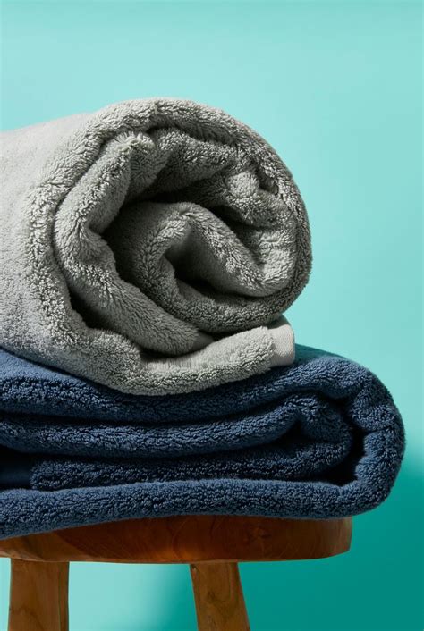 Looking for the best bath towel that will be supremely comfortable without costing too much? Boll & Branch Bath Towel | Best bath towels, Bath towels ...