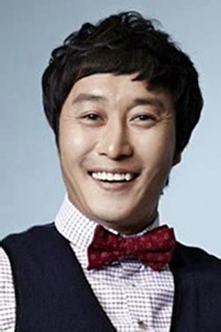 This time, byung man became a part of water rescue running man vs law in the jungle guest : Kim Byung Man - Ázsia Ékkövei