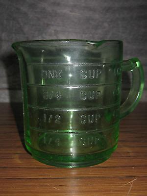 Vintage Kellogg S Promo Measuring Cup Spout Green Depression Uranium