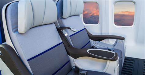 10 Ways To Get The Best Airplane Seat Smartertravel
