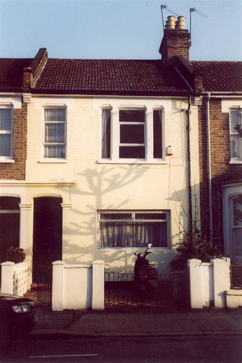 Exterior House Makeovers Before And After Uk - Before And After House Exterior