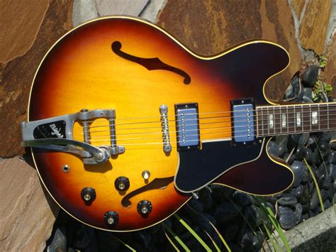 Gibson Es 335 1967 Sunbearst Guitar