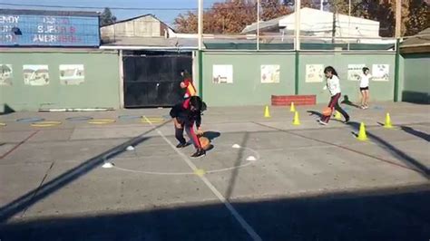 Los juegos populares y tradicionales aportan a nuestras clases de educación física los. Educación Física Circuito Basquetbol 02 - YouTube