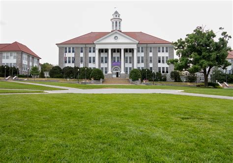 Each major within the college allows students to examine a unique aspect of public affairs while developing strong. Total Frat Move | An Allegedly Armed Man Caused A Standoff At A JMU Student Housing Complex ...