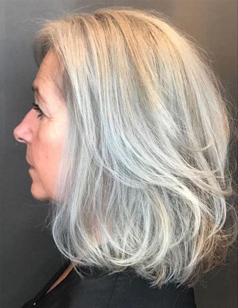 Gorgeous Hairstyles For Gray Hair To Try In Stile Di Capelli Capelli Capelli Grigi