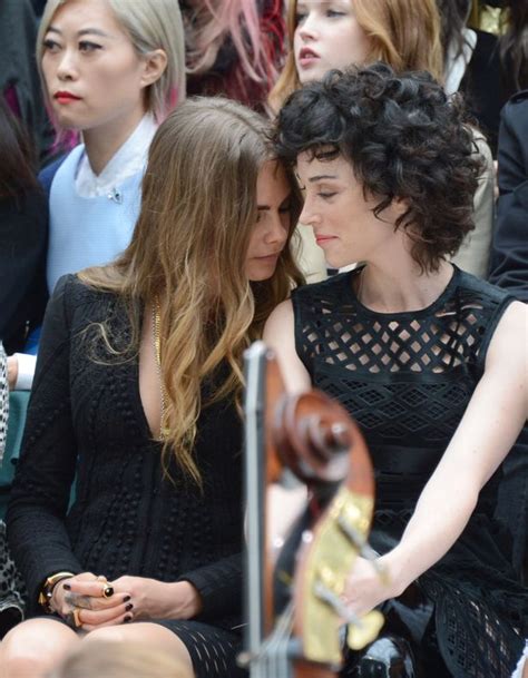 Cara Delevingne Kisses Girlfriend St Vincent As They Gaze Into Each Others Eyes In Rare Pda