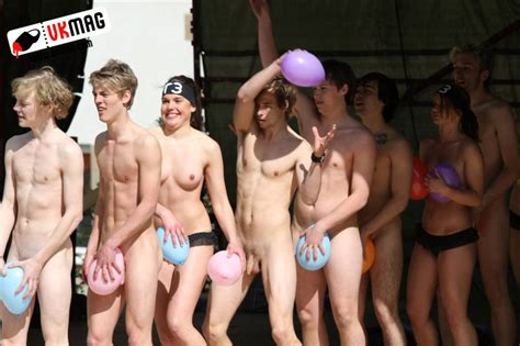 Ballongdansen Naked Balloon Dance Free Hot Nude Porn Pic Gallery