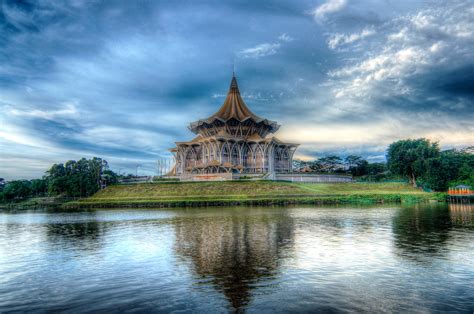 The Sarawak Dun Building The Sarawak Dun Building Hdr ©fi Flickr