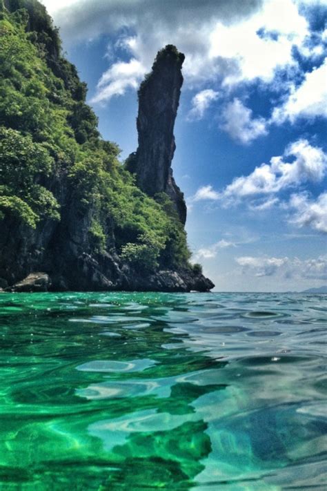 Paradise Green Water Blue Ocean Sea Rocks Tropical Island
