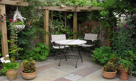 Small Front Patio Ideas Italian Courtyard Gardens With