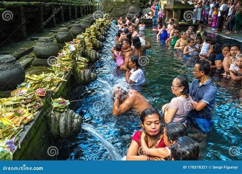 Pura Tirta Empul Temple On Bali Editorial Photo Image Of People