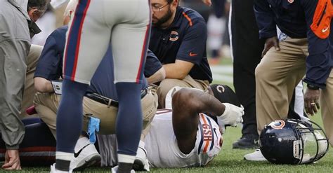 A Torn Acl Is A Serious Injury And One That Two Nfl Players Have