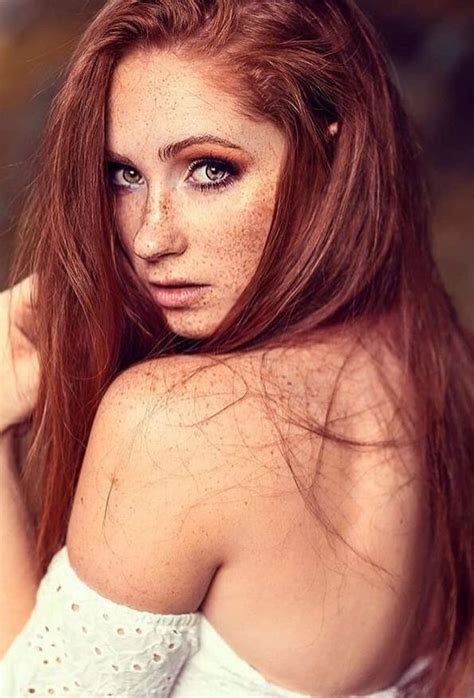 Pin By Wes On Photography Portraits Redheads Redhead Beautiful Redhead