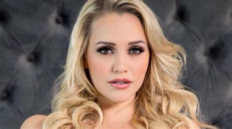 Who Is Porn Star Mia Malkova Things You Need To Know Before Her Rgv