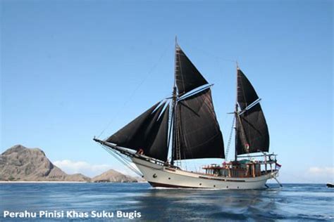 Beginilah Tahap Cara Membuat Perahu Pinisi Khas Suku Bugis