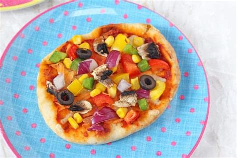 If you like your pita bread soft, fluffy and authentic, then this super easy pita bread recipe is made for you! DIY Pitta Bread Pizza for Kids - My Fussy Eater | Healthy ...