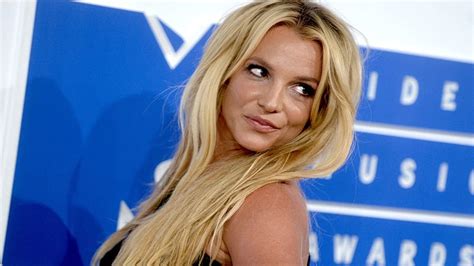 britney spears announces little distance from social medium here the reason britney spears