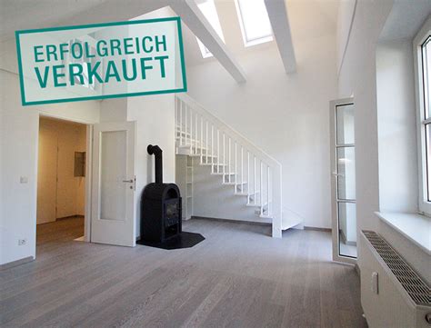 Zu beginn des studiums ziehen zahlreiche junge menschen von zuhause aus und in die erste eigene wohnung ein.ein zimmer reicht für die studentenwohnung üblicherweise vollkommen aus, wenn diese passend eingerichtet wird. Für Design-Poeten - 1-2 Zimmer-Wohnung 94,40 m² Wnfl. + ca ...