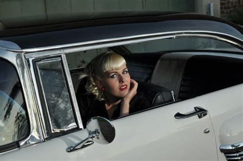 59 Best Classic Car Pin Up Girls Images On Pinterest
