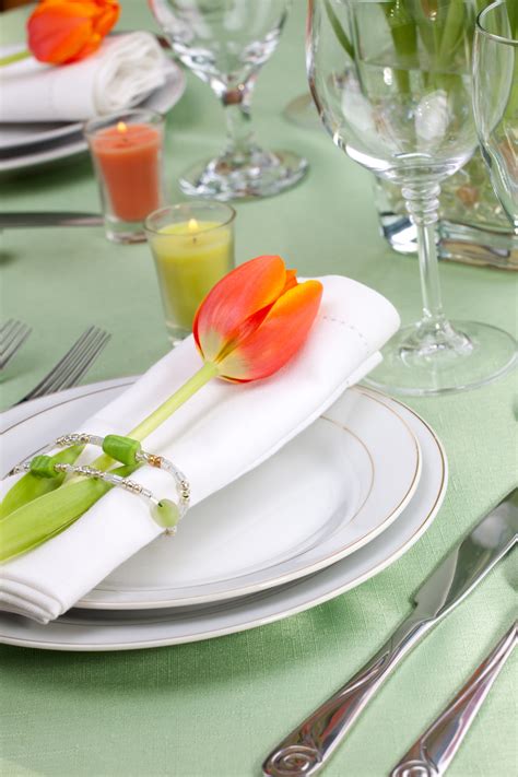This is also a great opportunity to put together a wishlist of items you need to complete your tablescape. Ideas for Beautiful Spring Party Table Settings
