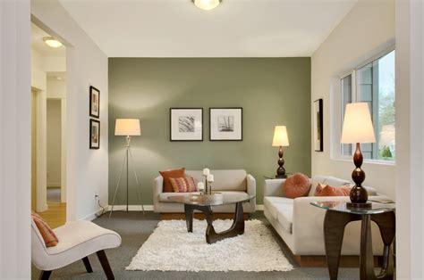 Moderne Wohnzimmer-Farben - Trendge Einrichtungsideen in Grün und Rot