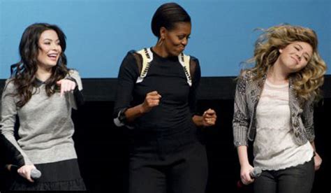 Michelle Obama Shows Off Some Dance Moves As She Promotes Icarly