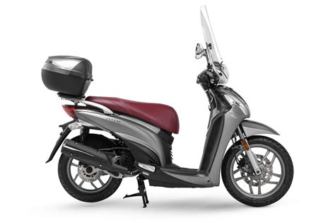 I dati tecnici e l'aspetto degli scooter kymco del presente dépliant possono variare od essere soggetti a revisioni o modifiche senza alcun preavviso. People One 150i CBS - Motorama Bergamo